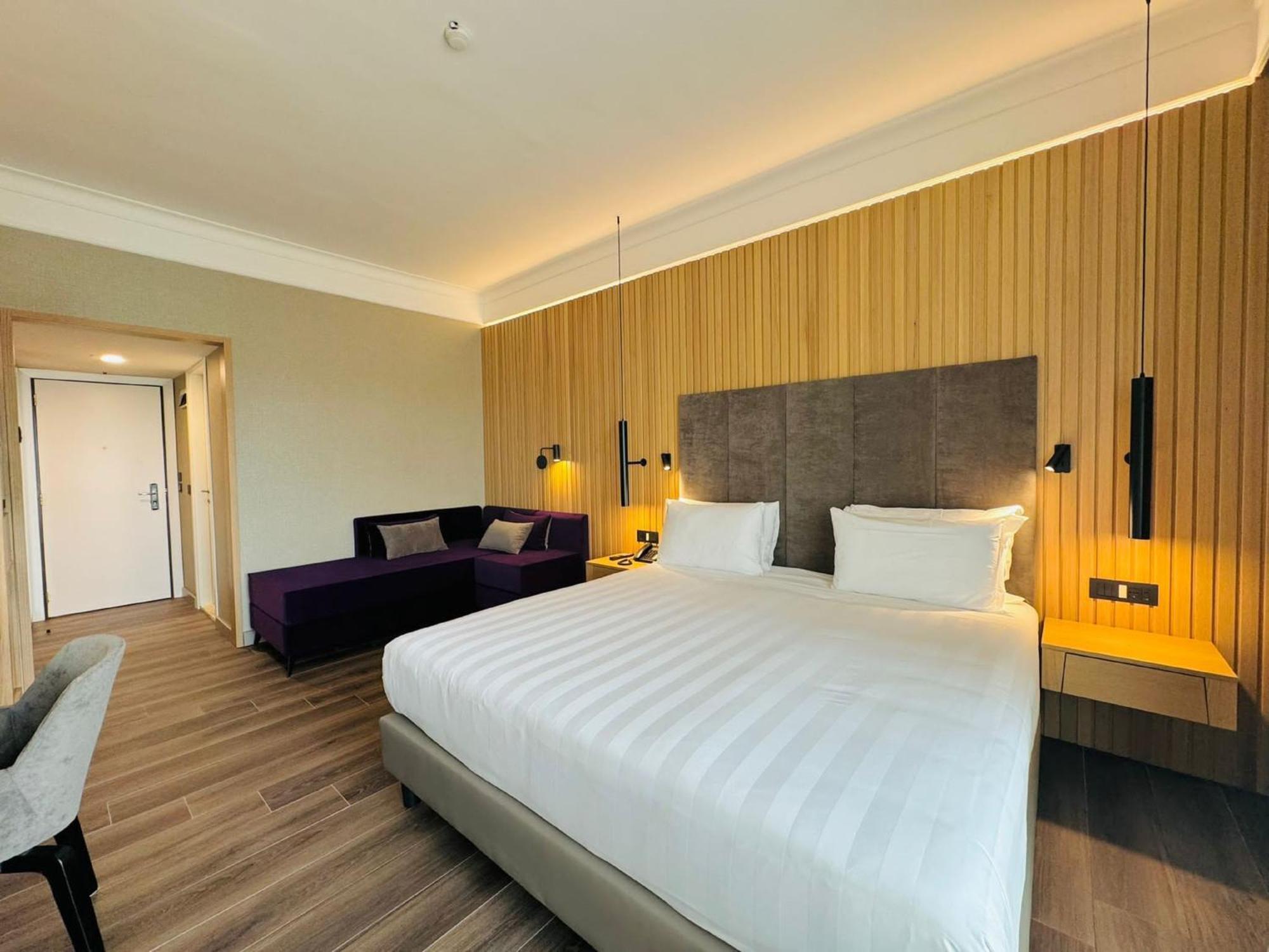 Crowne Plaza Rome St. Peter'S By Ihg Hotel Екстериор снимка