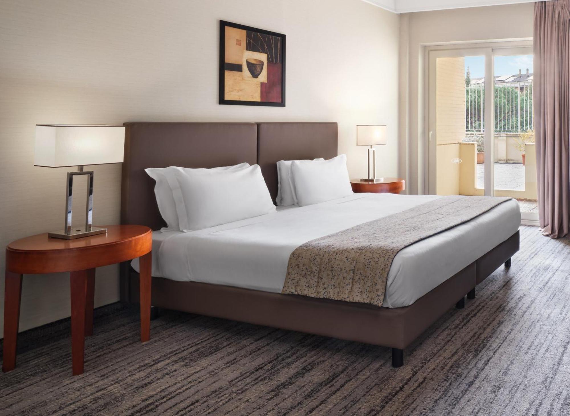 Crowne Plaza Rome St. Peter'S By Ihg Hotel Екстериор снимка