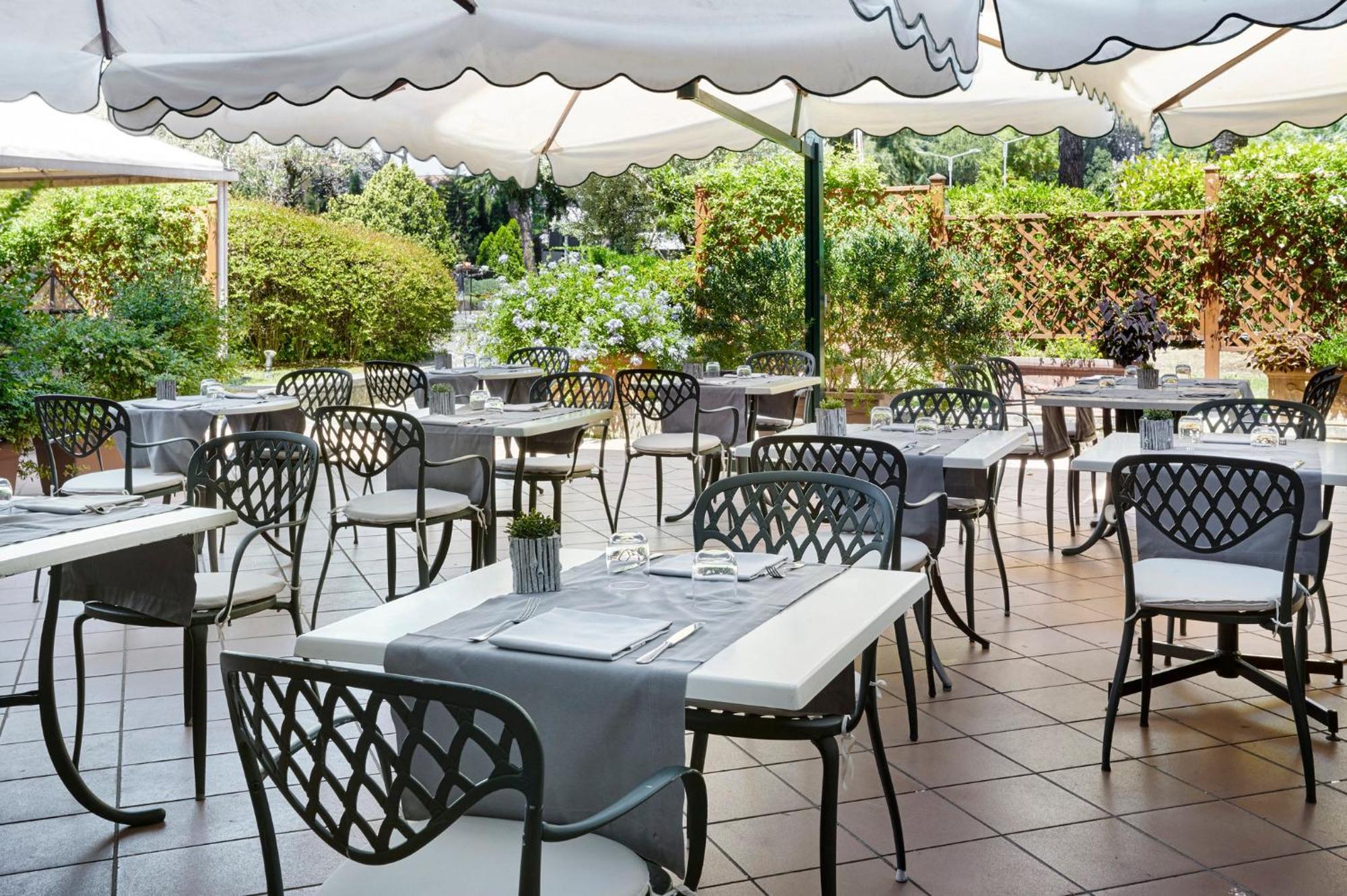 Crowne Plaza Rome St. Peter'S By Ihg Hotel Екстериор снимка
