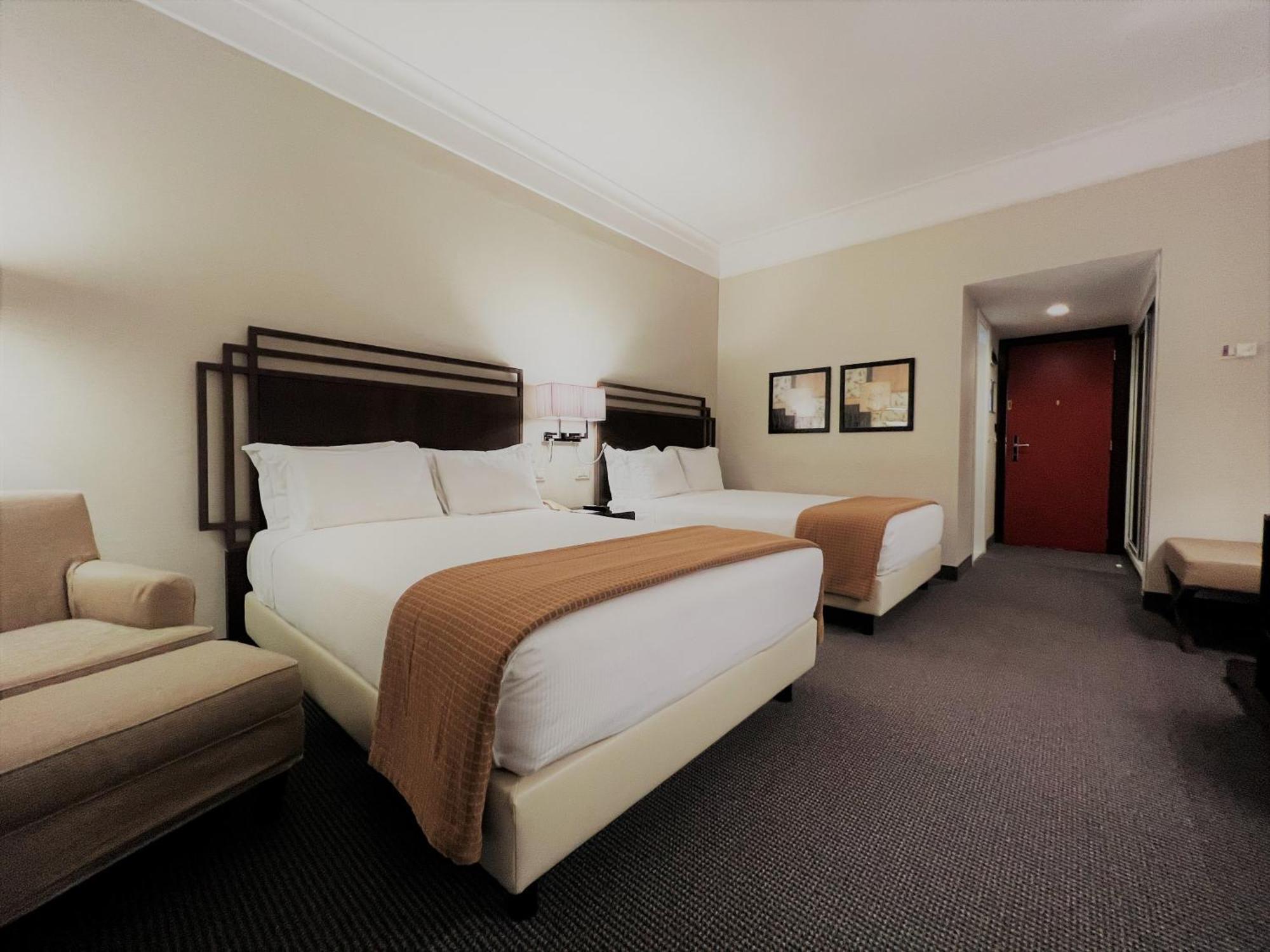 Crowne Plaza Rome St. Peter'S By Ihg Hotel Екстериор снимка