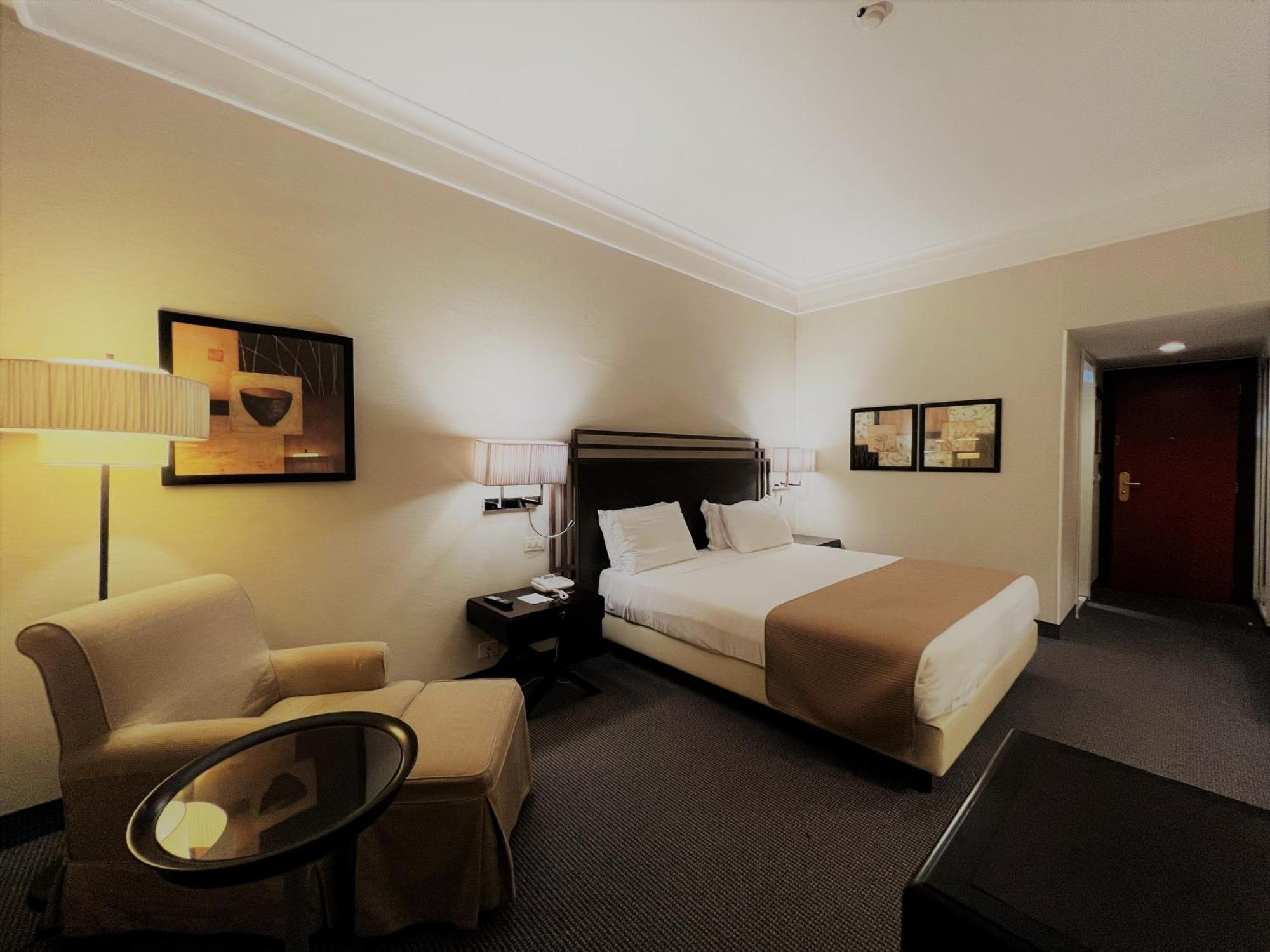Crowne Plaza Rome St. Peter'S By Ihg Hotel Екстериор снимка